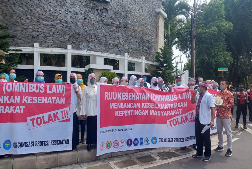 DPRD Banyuwangi Perjuangkan Aspirasi Organisasi Profesi