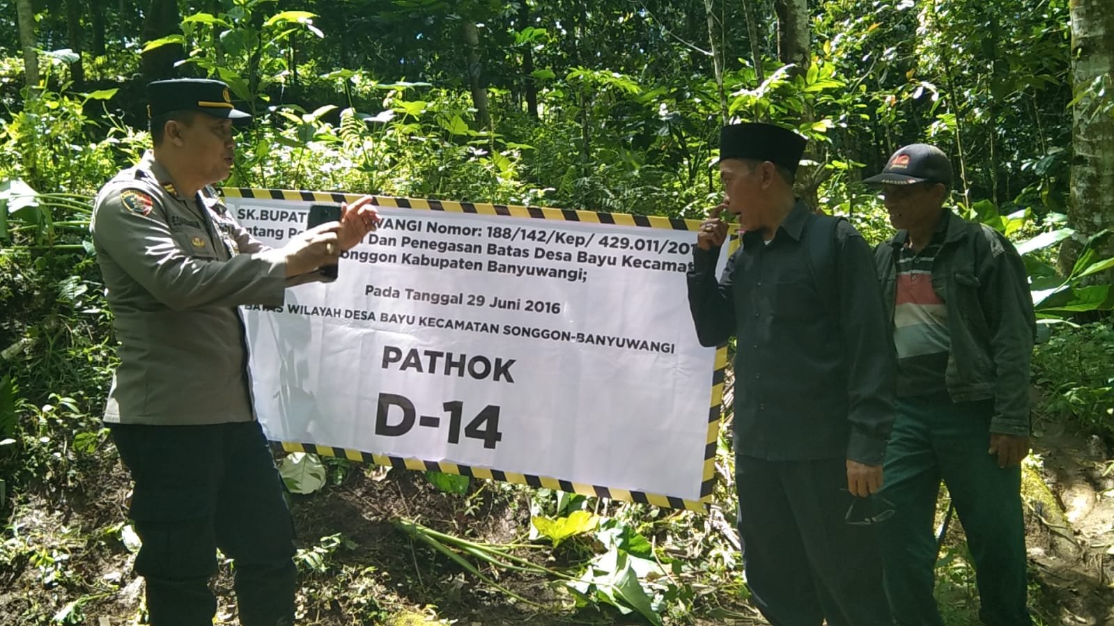 Patok Perbatasan Wilayah Diganti Banner Bisa Picu Konflik