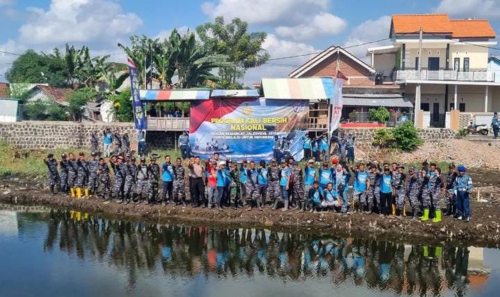 Dinas Pengairan Pimpin Program Kali Bersih di Banyuwangi