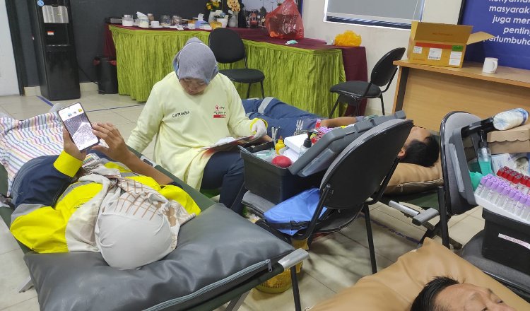 Memastikan Kesehatan Karyawan, PT BSI Gandeng PMI Banyuwangi untuk Donor Darah